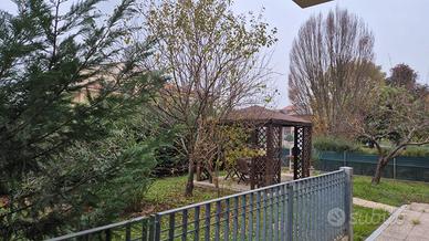 Appartamento piano terra + giardino san felice s/p