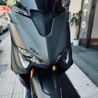 Yamaha Tmax 560