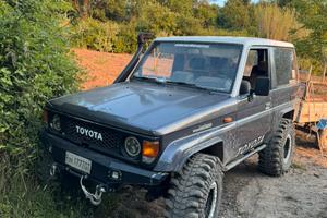 toyota land cruiser lj70