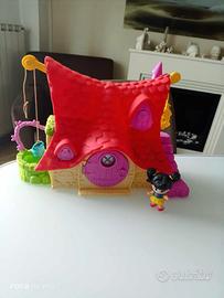 Casa delle favole e camper PinyPon con accessori
