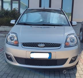 Ford Fiesta 1.4 TDCI  68 CV 5 porte 