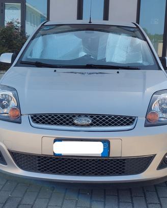 Ford Fiesta 1.4 TDCI  68 CV 5 porte 