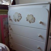 Cameretta bambino con cassettiera e accessori 