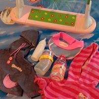 Vestiti e accessori bambola Sbrodolina 