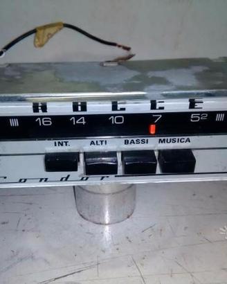 Piccola autoradio solo in OM CONDOR del 1960 -
