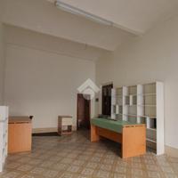 NEGOZIO A CASTELVETRO DI MODENA