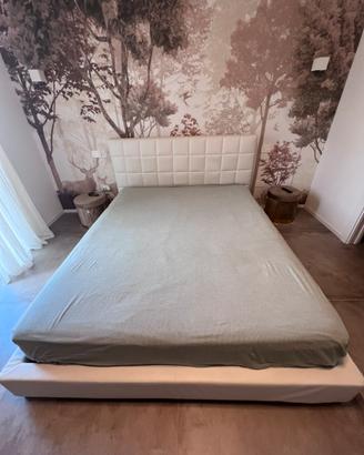Letto matrimoniale in ecopelle bianco