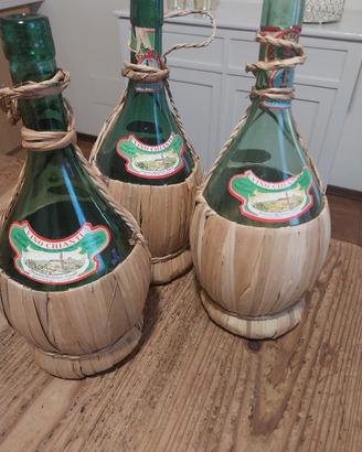 stock fiaschi vintage chianti  