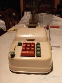 Calcolatrice Meccanica Olimpia AM