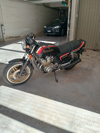 Honda 750 cbf