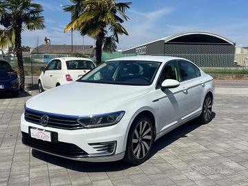 Volkswagen Passat 1.4 GTE DSG Plug-In-Hybrid