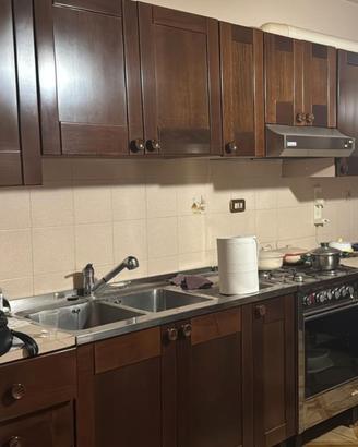 cucina completa marrone  600.€