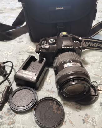 Olympus e-420 con Zuiko Pro 14-54 e 40-150 Japan