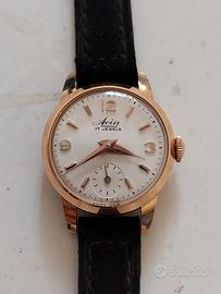 Orologio da donna Avia in oro 18kt
