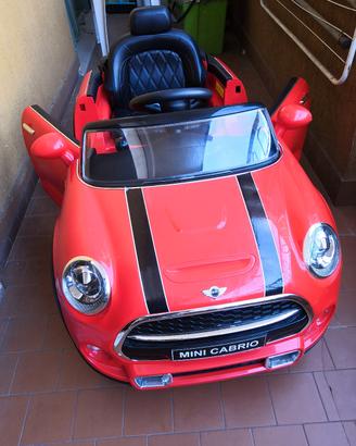 MACCHINA ELETTRICA  PER BAMBINI/E