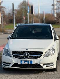 Mercedes B180d