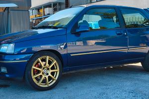 Clio 16v 