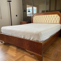 Letto matrimoniale di noce manzonia e radica
