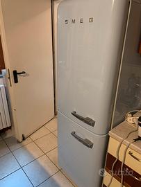 Frigorifero Smeg– Perfetto per cucina o taverna