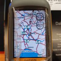 Garmin Dakota 10 – GPS Outdoor Compatto e Robusto 