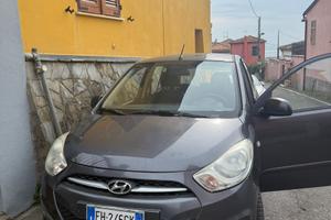 Hyundai i10,  2011.  52000km