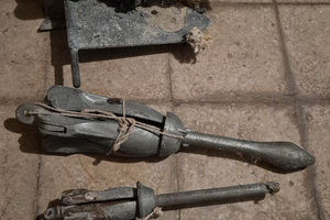 Varie àncora per barca