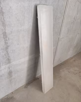 Plafoniera lineare da soffitto/parete 