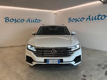 VOLKSWAGEN Touareg 3.0 V6 TDI 286 CV SCR Style