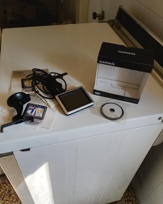 navigatore Garmin nuvi