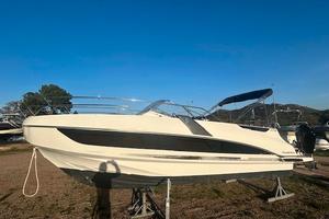 Beneteau Flyer 8.8 Sundeck del 2018