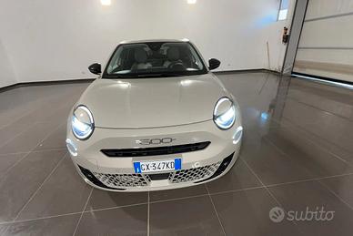 Fiat 600 Hybrid 100 CV DCT MHEV La Prima