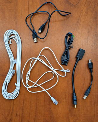 Lotto 11 cavi nuovi USB-C, Micro USB, RJ45 e HDMI