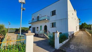 Casa indipendente di 197 m² con più di 5 locali e 