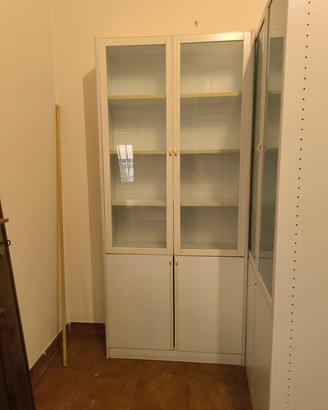 libreria e scrivania 