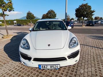 PORSCHE CAYENNE 4.2 DIESEL