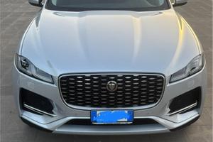 Jaguar F-Pace Van