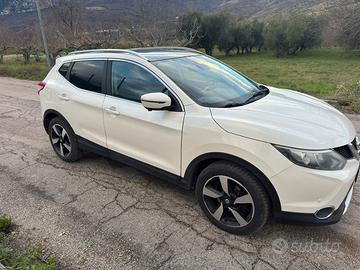 Nissan Qashqai 1.5d 360 autocarro N1