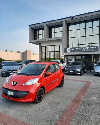 Peugeot 107 1.0 68 CV Ok neopatentati