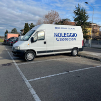 Noleggio furgoni e auto a breve e lungo termine