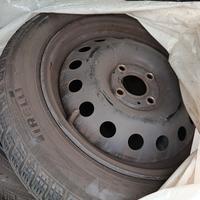 cerchi acciaio Nissan Micra + gomme invernali