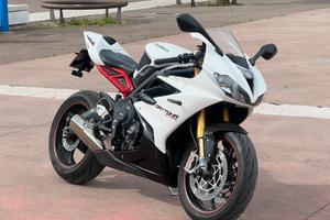 Triumph daytona 675 R