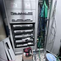 Tecnico informatico ed elettricista e ho patente B