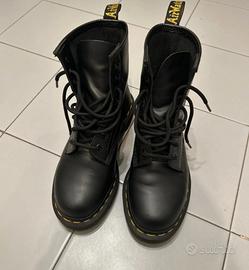 Dr Martens Abbigliamento e Accessori In vendita a Roma