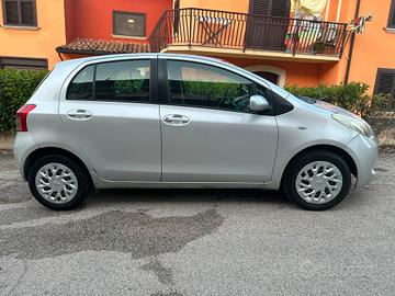  Yaris  Luna 2007 GPL