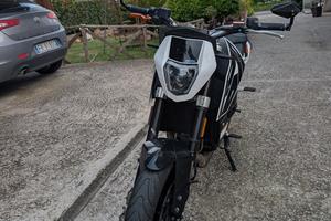 KTM DUKE 690 