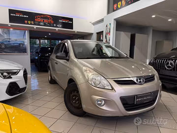 HYUNDAI i20 ('09'-'15') i20 1.2 5P Fiorucci (57 kw