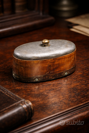 Antica tabacchiera in corno legno e latta