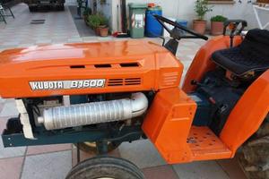 Trattore Kubota b1600 anno 2004