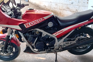 HoNDA 1000 VF