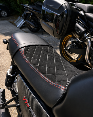Moto Guzzi V7 III Stone –  356 KM – Pari al nuovo